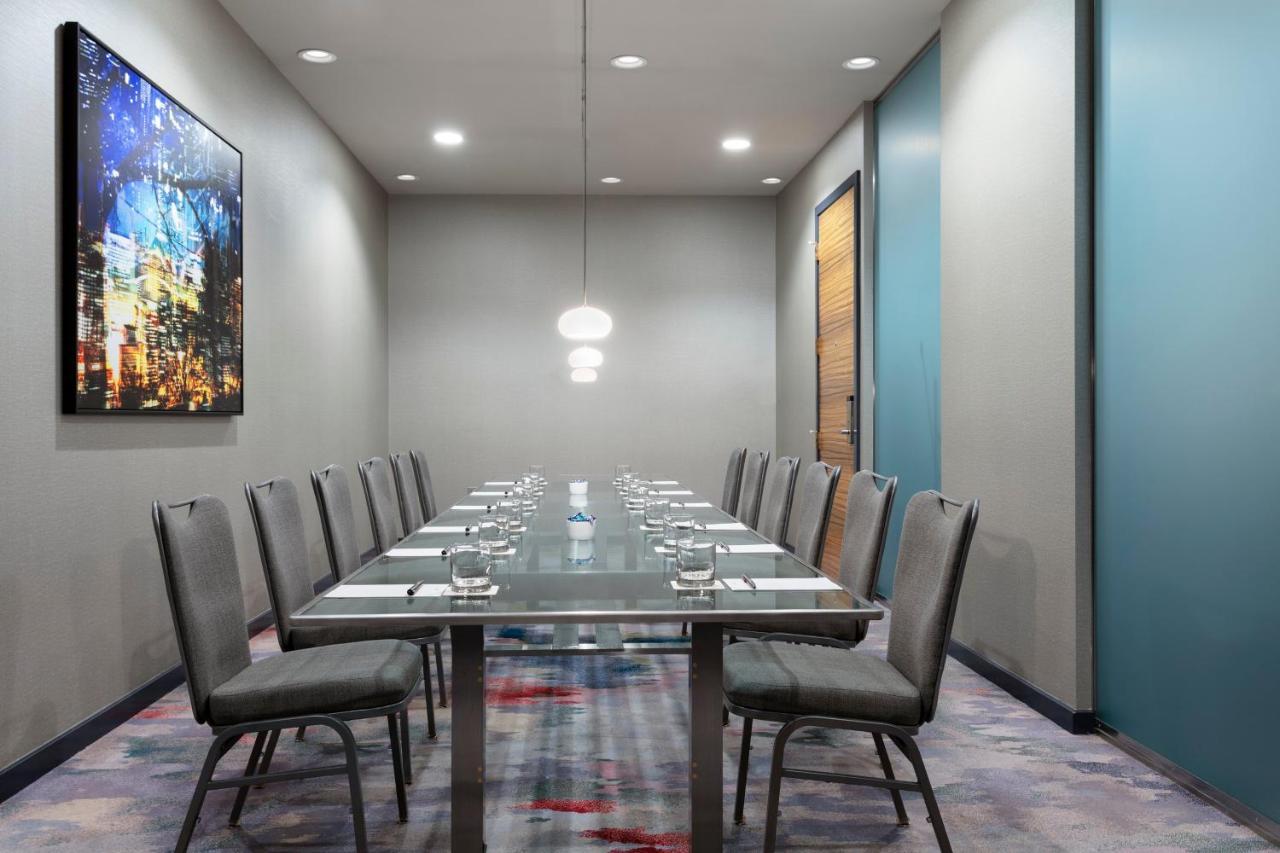 The Lofton Hotel Minneapolis, Tapestry Collection By Hilton Bagian luar foto