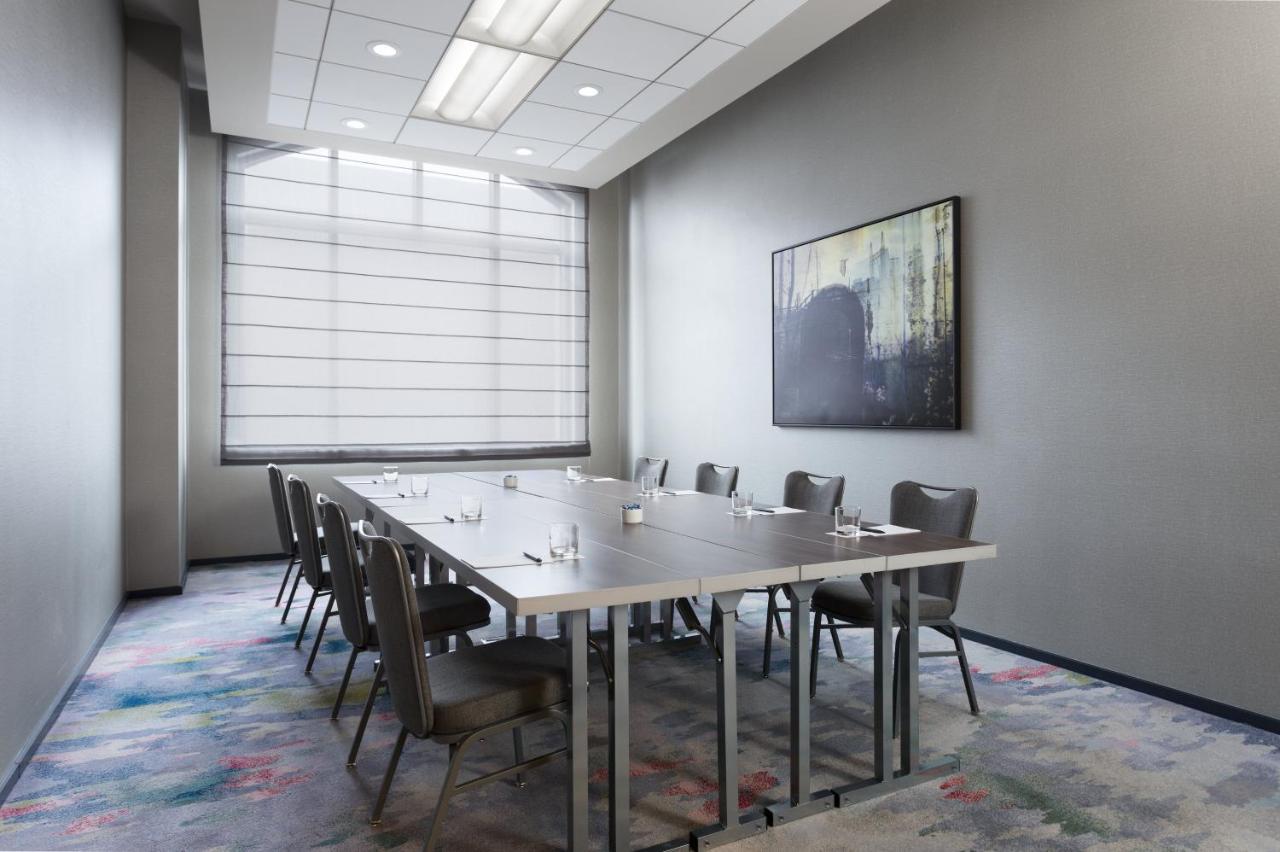 The Lofton Hotel Minneapolis, Tapestry Collection By Hilton Bagian luar foto