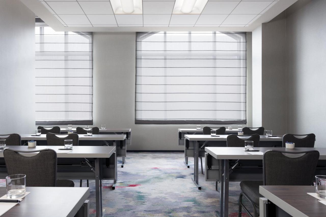 The Lofton Hotel Minneapolis, Tapestry Collection By Hilton Bagian luar foto